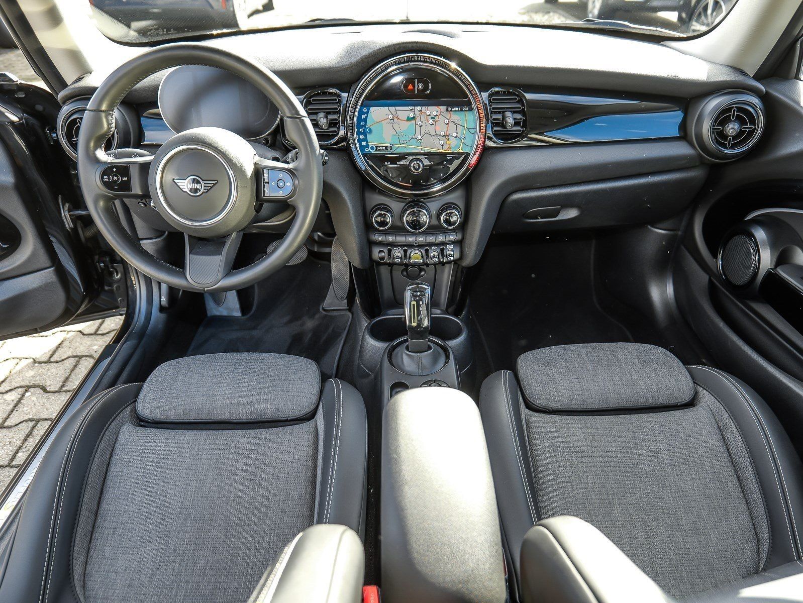 MINI Cooper SE Classic Trim NAVI+SHZ+ACC+PDC+Standhei imagem 3