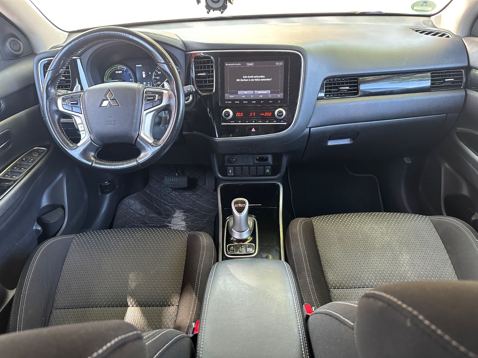 Fahrzeugabbildung Mitsubishi Outlander PHEV4WD*LED*TEMPO*CAM*PDC*SHZ