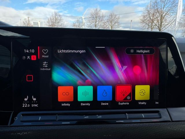 GOLF VIII GTI 2.0 TSI DSG IQ.LIGHT+STHZ+ACC+APP