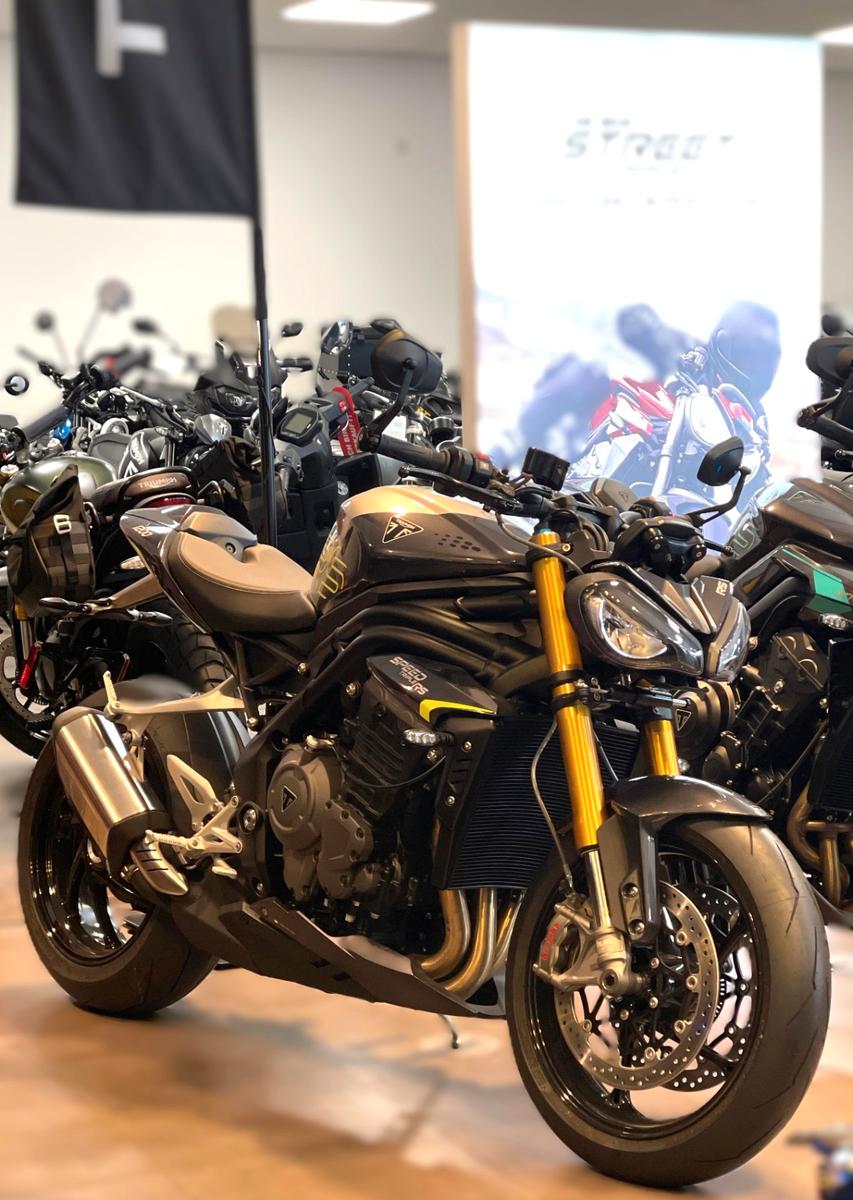 Triumph Speed Triple 1200 RS 2845€ gespart,+ Zubehör