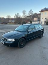 Audi A4 B5 1.8t Quattro - Audi A4 aus 1997: Kombi