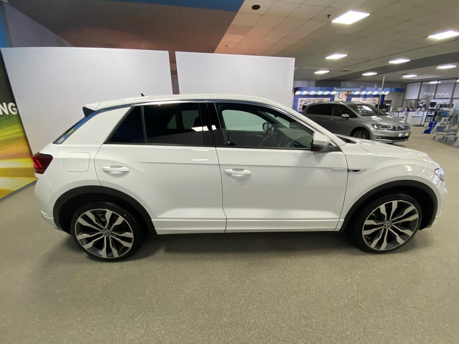 Fahrzeugabbildung Volkswagen T-Roc 1.5 TSI DSG SPORT R-LINE+ACC+AHK+ALLWETTER