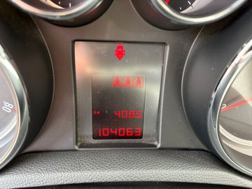 Bild 7 Opel Mokka Selection 1,6 - 1. Hand - 8-fach bereift