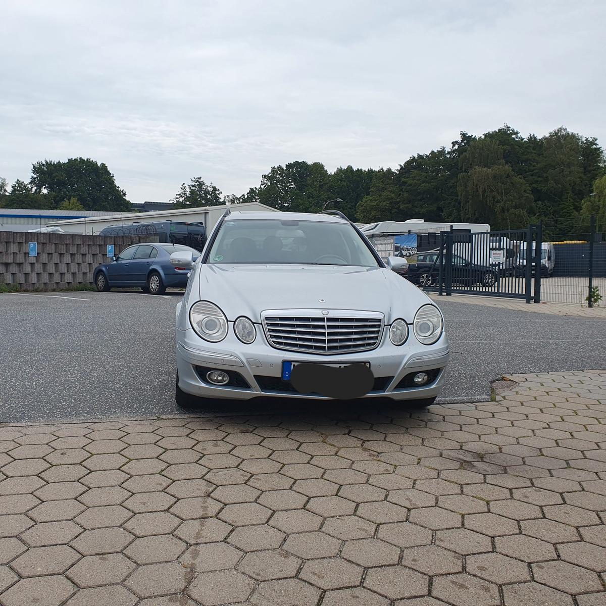 Mercedes-Benz CE 220