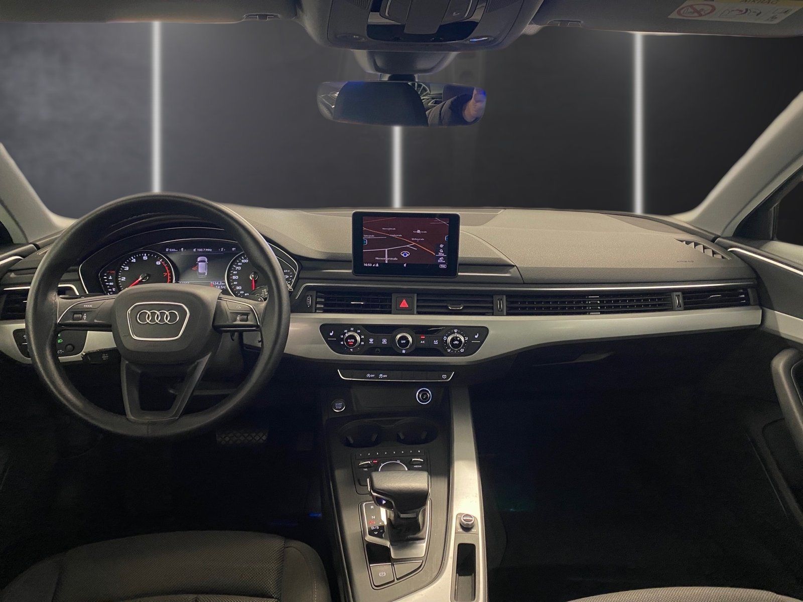 Fahrzeugabbildung Audi A4 1.4 TFSI Avant*MMI-Navigation*Xenon*SHZ*PDC*