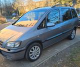Opel Zafira 2.2 - - Opel Zafira aus 2003: 2.2