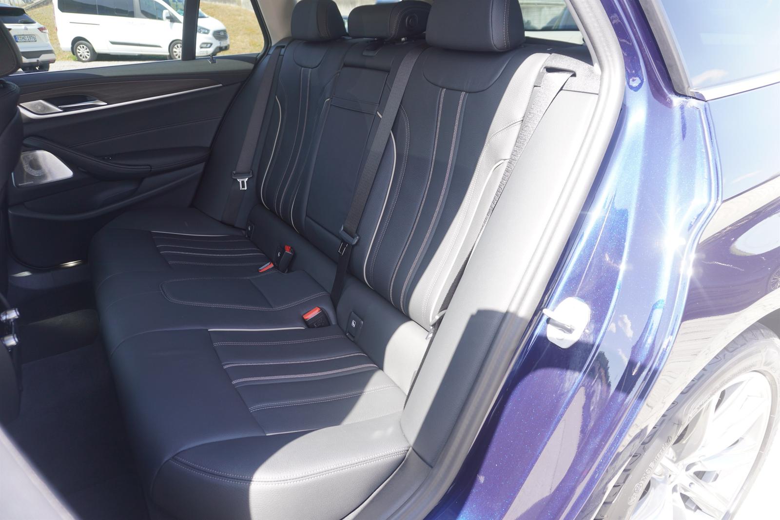 BMW 540d xDrive Touring Laserlicht HeadUo 360Kamera 
