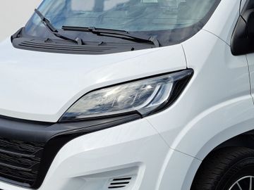 Knaus L!VE TI 590 MF (UPE: 102.300,- )
