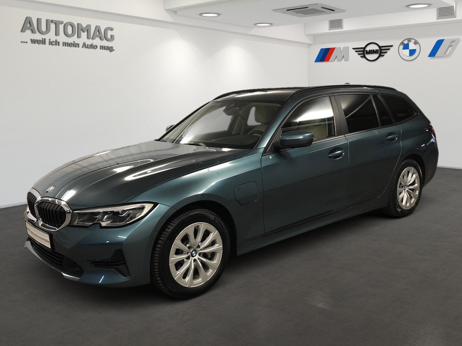 BMW 330e xDrive Touring Laser*AHK*HeadUp*Panoramadac