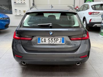 BMW 320 - 6