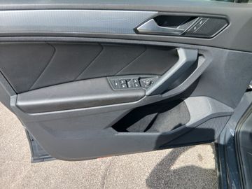 Volkswagen Tiguan - 9