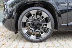 BMW XM / BOWERS & WILKINS / AHK / M DRIVERS BMW XM / BOWERS & WILKINS / AHK / M DRIVERS