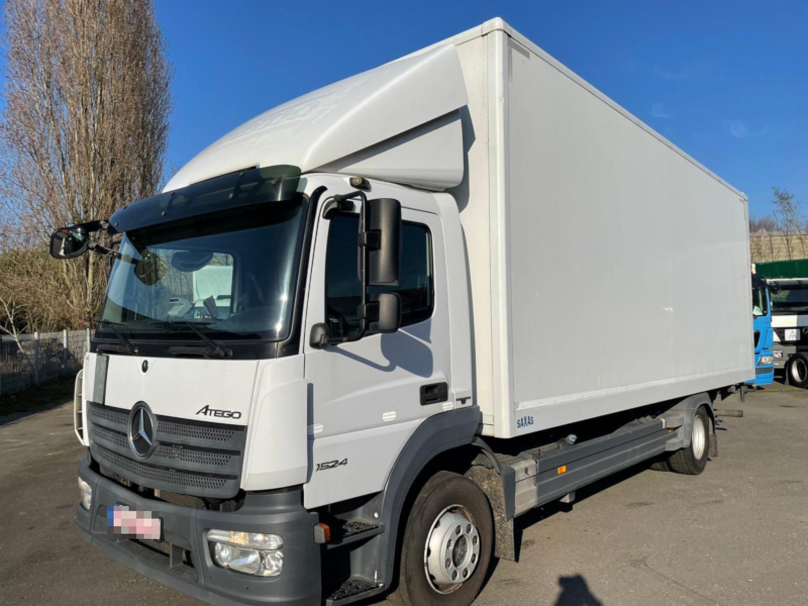 Mercedes-Benz 1524 innenhöhe Kofer  2,65  m