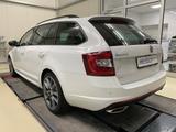 Skoda Octavia Combi RS 2.0 TDI Sport Kamera NAVI LED - Skoda Octavia: Combi Sport