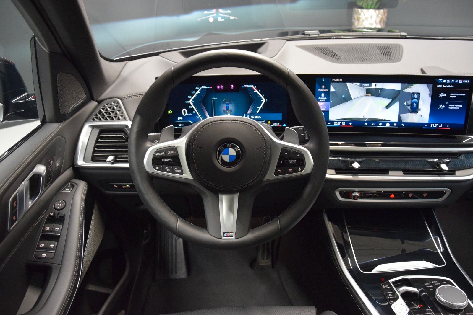 Fahrzeugabbildung BMW X5 30 d xDrive M Sport Pano Sitzbelüft. AHK HuD