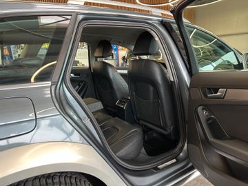 Audi A4 *3-ZONEN*MEMORY*StzHZBelftg*TEMPO*AHK*LEDER*