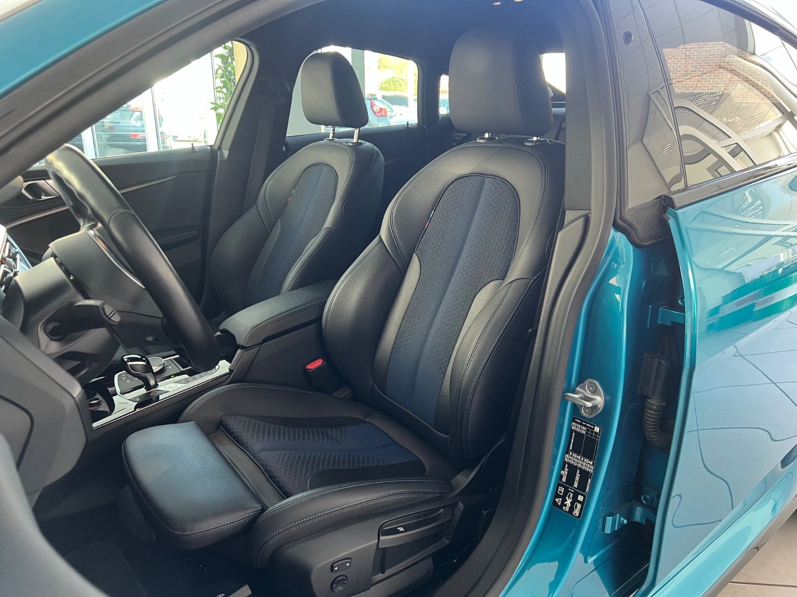 Fahrzeugabbildung BMW 2 Gran Coupe 220 d xDrive M Sport *SONDERLACK*