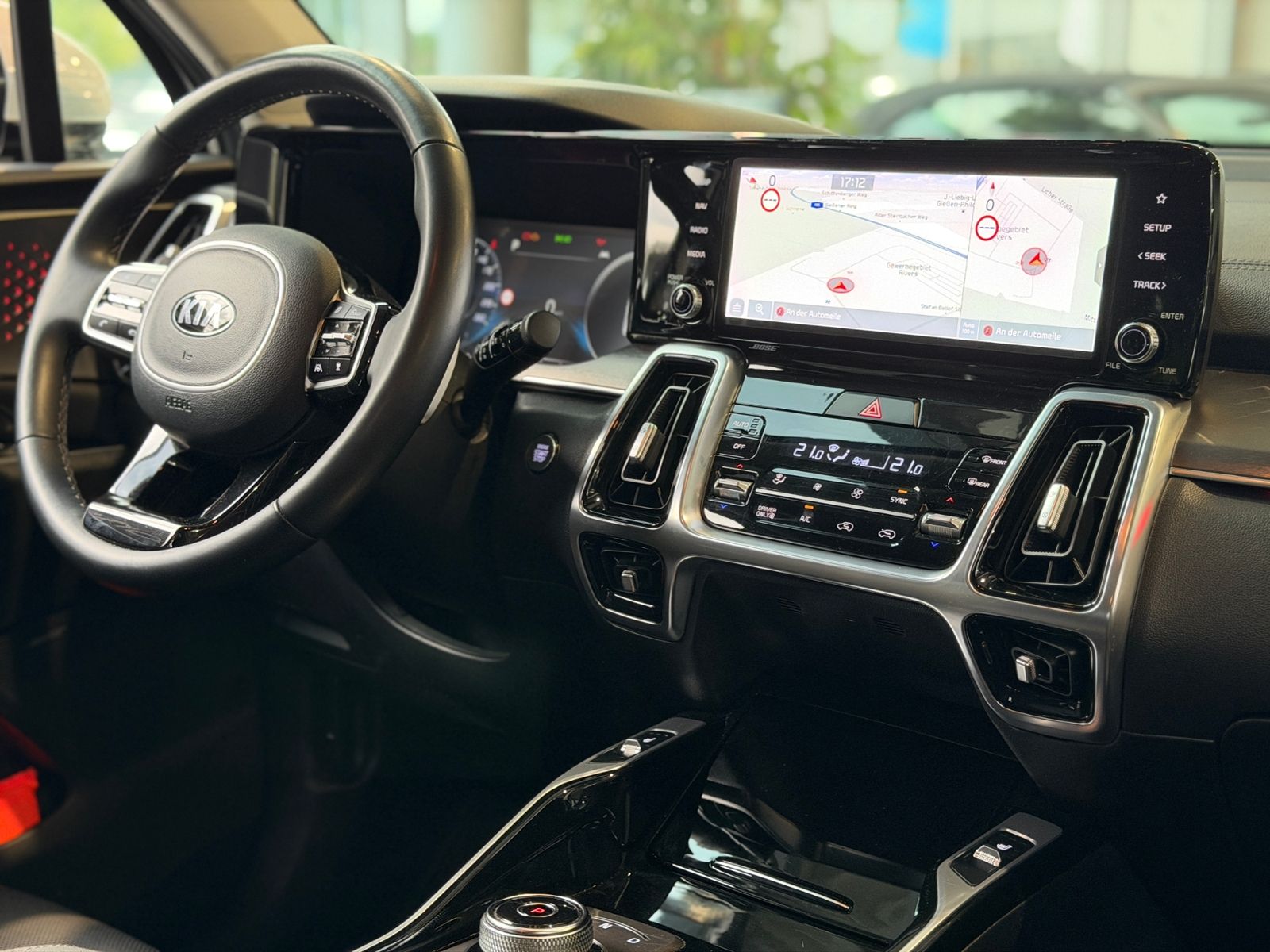 Fahrzeugabbildung Kia Sorento Hybrid HEV Spirit 2WD LEDER LED NAV 19"