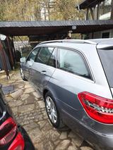 Mercedes-Benz E 220 CDI BlueEFFICIENCY AVANTGARDE AVANTGARDE - Mercedes-Benz E 220 aus 2011