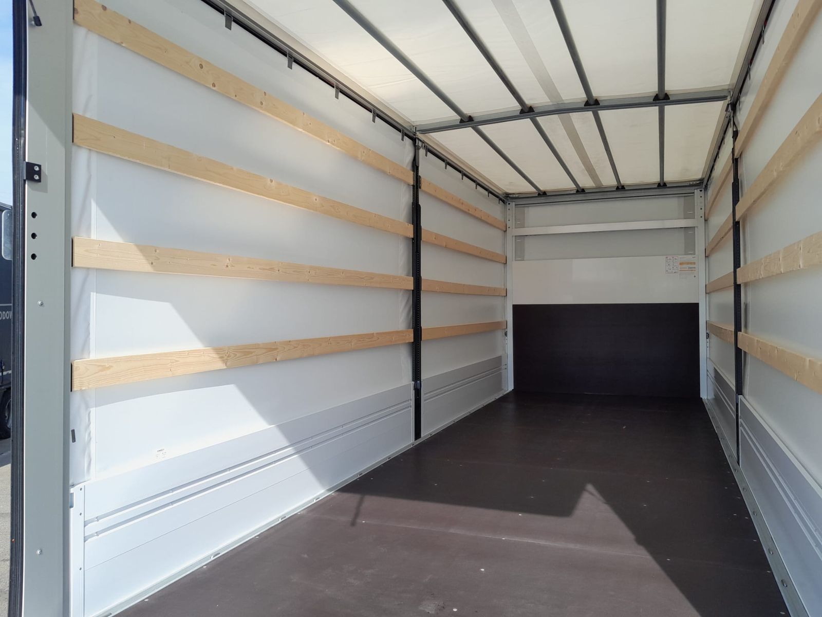 Fahrzeugabbildung DAF FA XB 290 16t Junge Pritsche-Plane