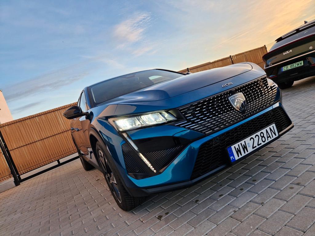 Peugeot 408