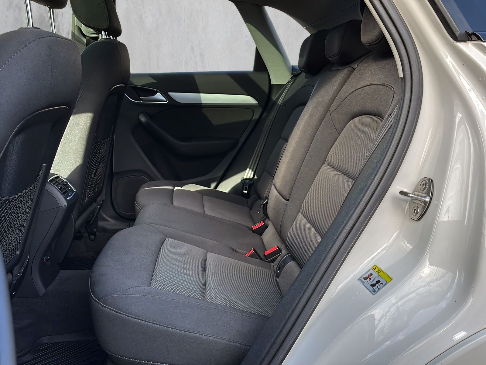 Fahrzeugabbildung Audi Q3 2.0 TDI S LINE SELECTION PANO NAVI KEYLESS