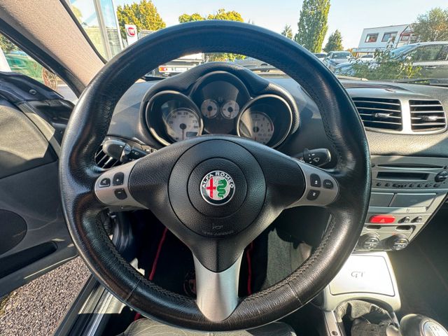 ALFA ROMEO GT 3.2 V6 24V Distinctive disegno BERTONE