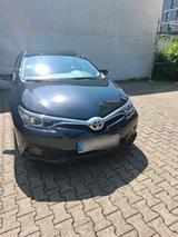 Toyota Auris - Toyota Auris Gebrauchtwagen in Stuttgart