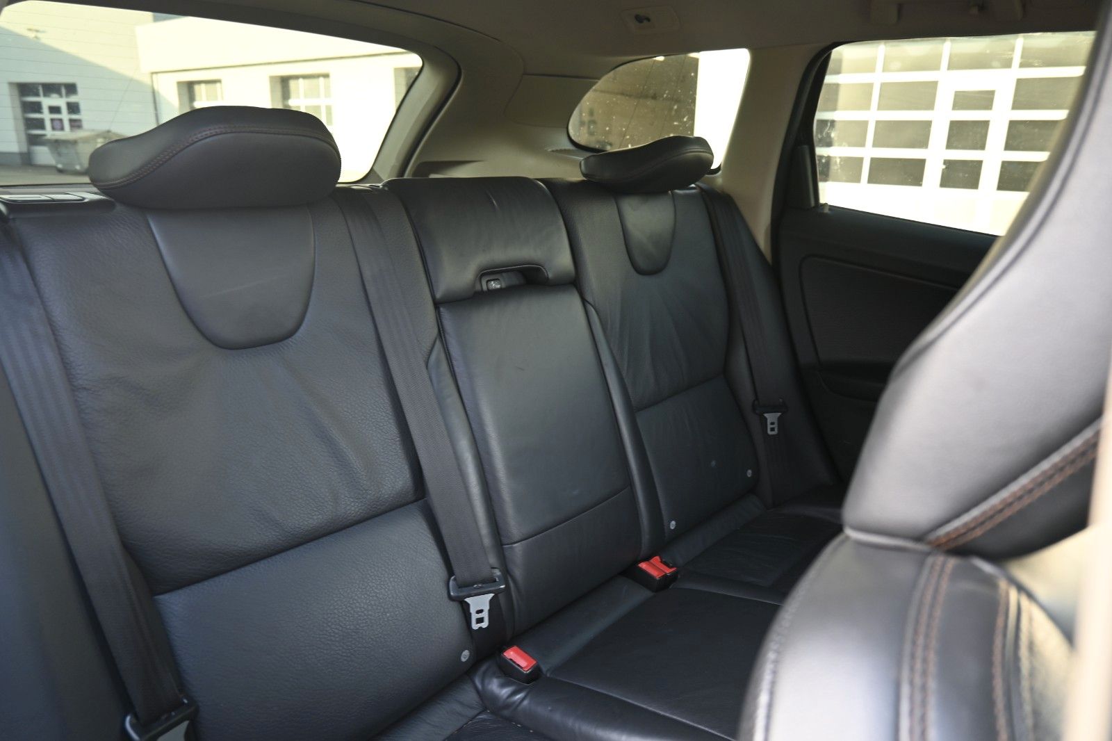 Fahrzeugabbildung Volvo XC60 3.2L 6-Zylinder