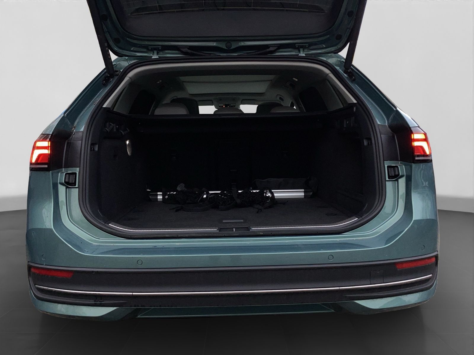 Volkswagen Passat Variant - Bild 17