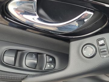 Nissan Qashqai - 10
