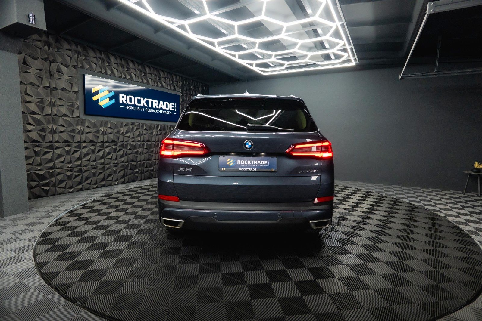 Fahrzeugabbildung BMW X5 xDrive 40i X-Line Sport *Massage*Head Up*ACC*