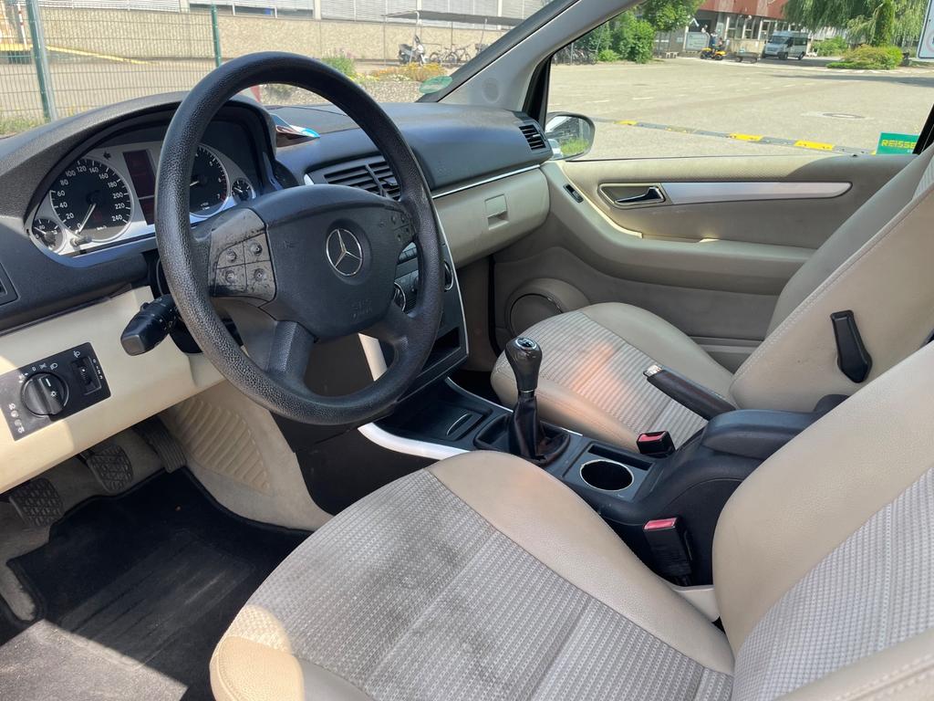 Mercedes-Benz B 150