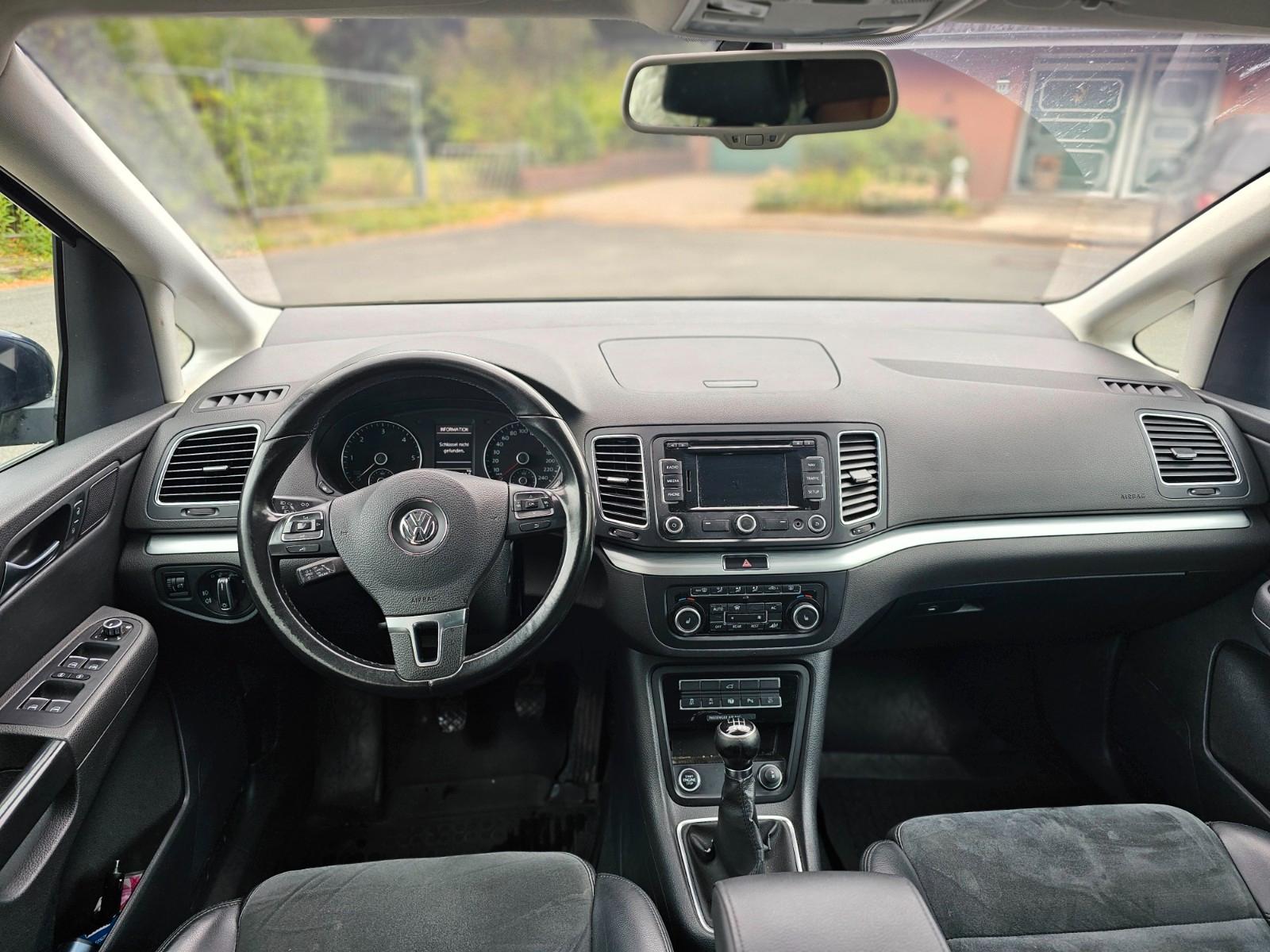 Volkswagen Sharan 2010 — photo 8