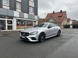 Mercedes-Benz E 300 Autom. - - Mercedes-Benz E 300: Coupe