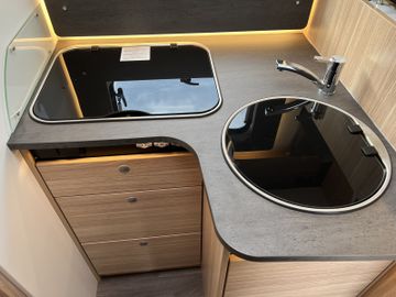 Fahrzeugabbildung Sunlight T 68