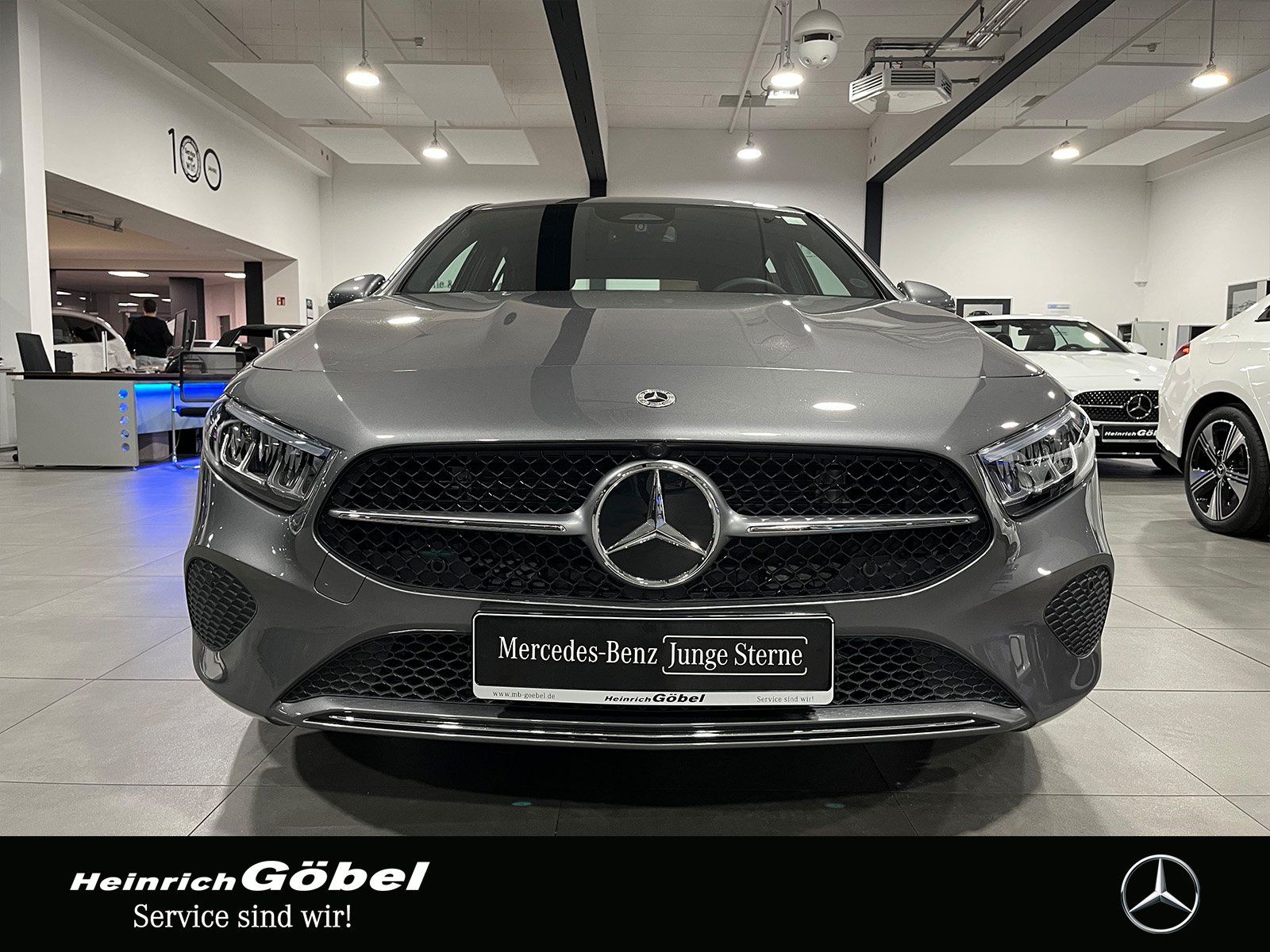 Fahrzeugabbildung Mercedes-Benz A 220 4M Progressive Advanced AHK+TOTWINKEL+18"