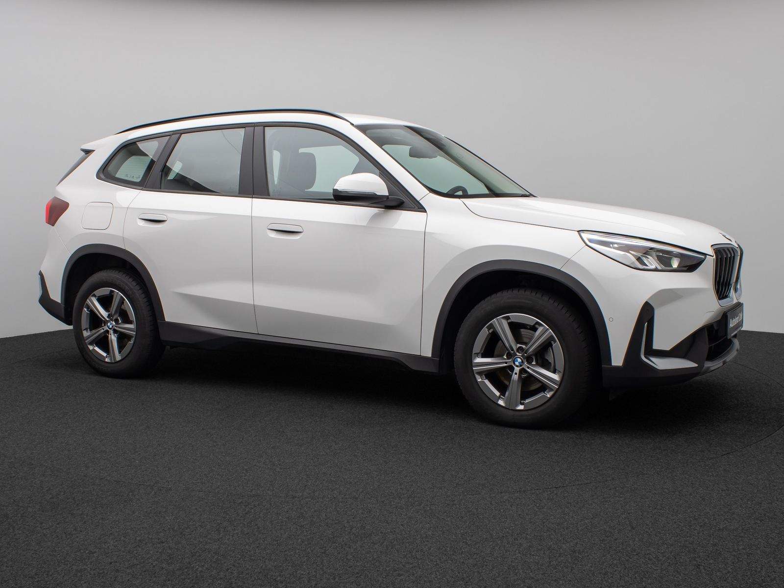 Fahrzeugabbildung BMW X1 sD18i Kamera CockPit+ DAB DrivingAssist LED