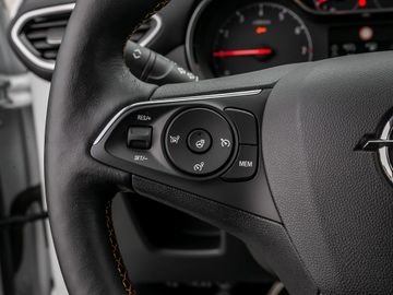 Opel Crossland 1.2 Innovation Sicht-Paket Navi