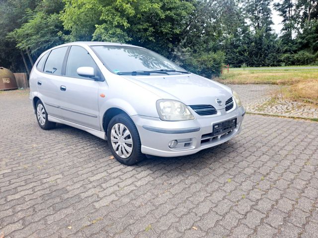 Nissan Almera Tino 1.8 acenta plus