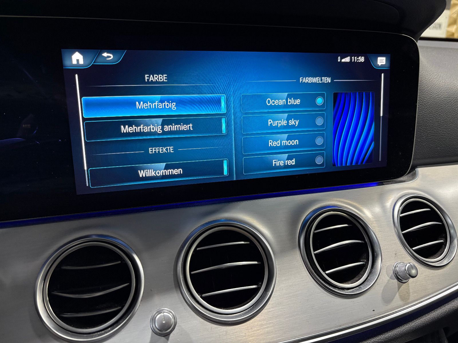 Fahrzeugabbildung Mercedes-Benz E 220 T-Modell d/NAVI/KAMERA/APPLE/AMBIENTE/ACC