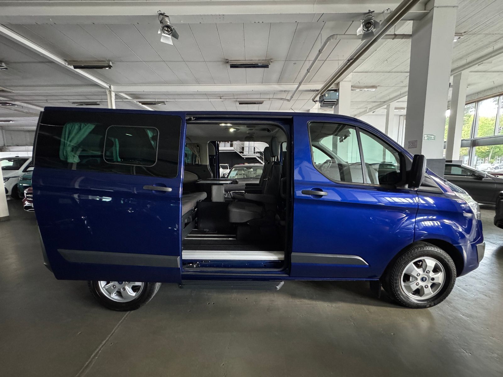 Fahrzeugabbildung Westfalia WESTFALIA BUSINESS EDITION EUROLINE FORD 7SITZER