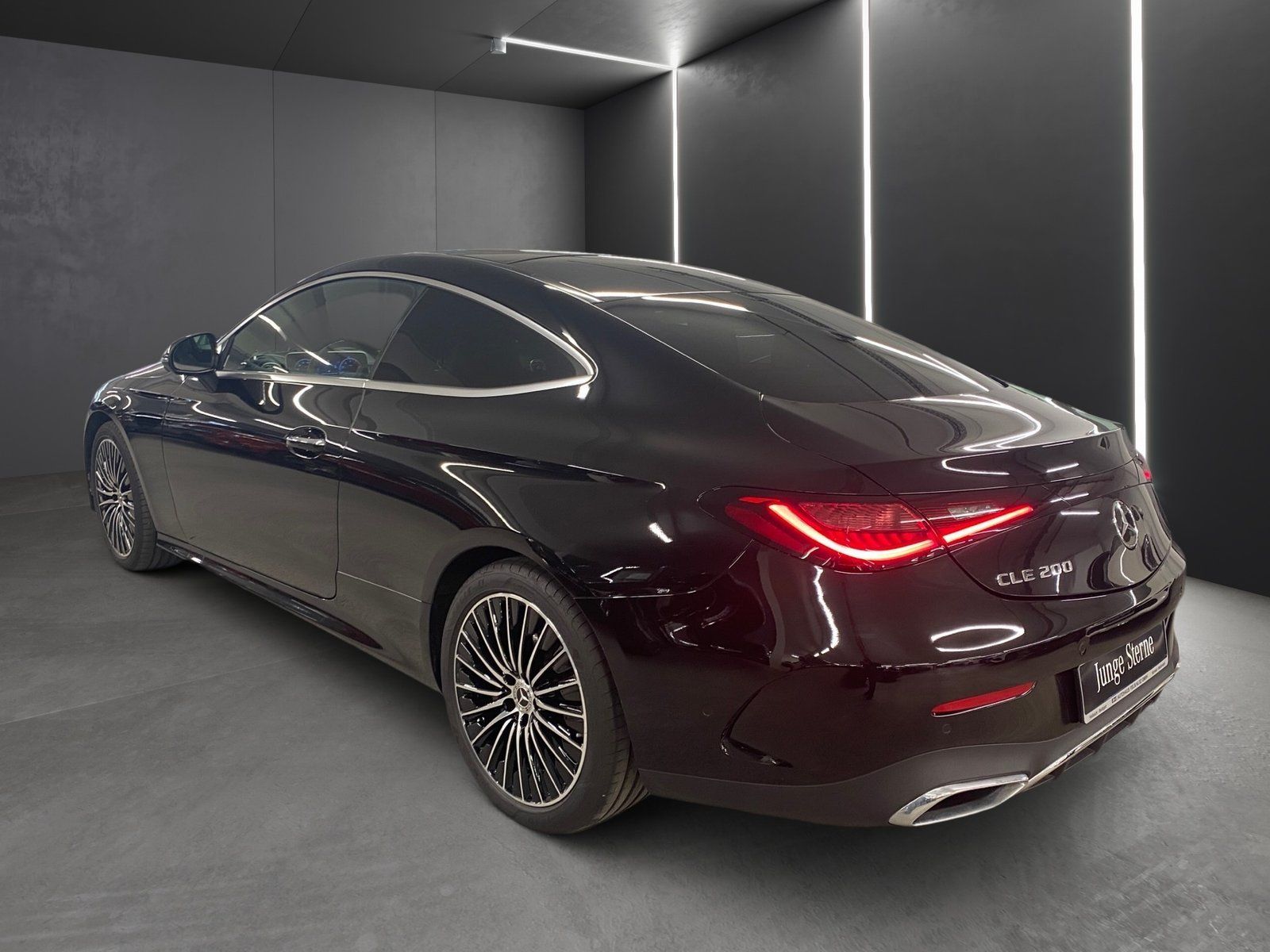 Fahrzeugabbildung Mercedes-Benz CLE 200 AMG Plus*Pano*STDHZG*HUD*360*Totwink*Mem