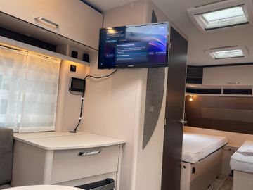 Dethleffs c´go 475 EL Mover TV Dusche el .Stützen