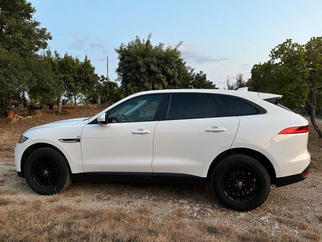 Jaguar F-Pace 2.0 D 180 CV AWD aut. Portfolio "M