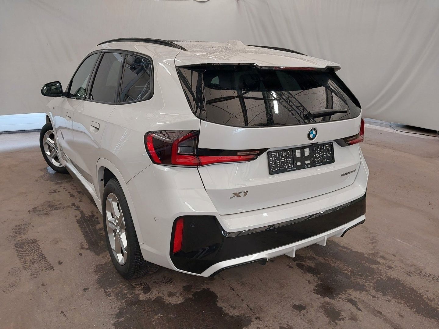 Fahrzeugabbildung BMW X1 sDrive 20 i M Sport Pano HuD Memory ACC Leder