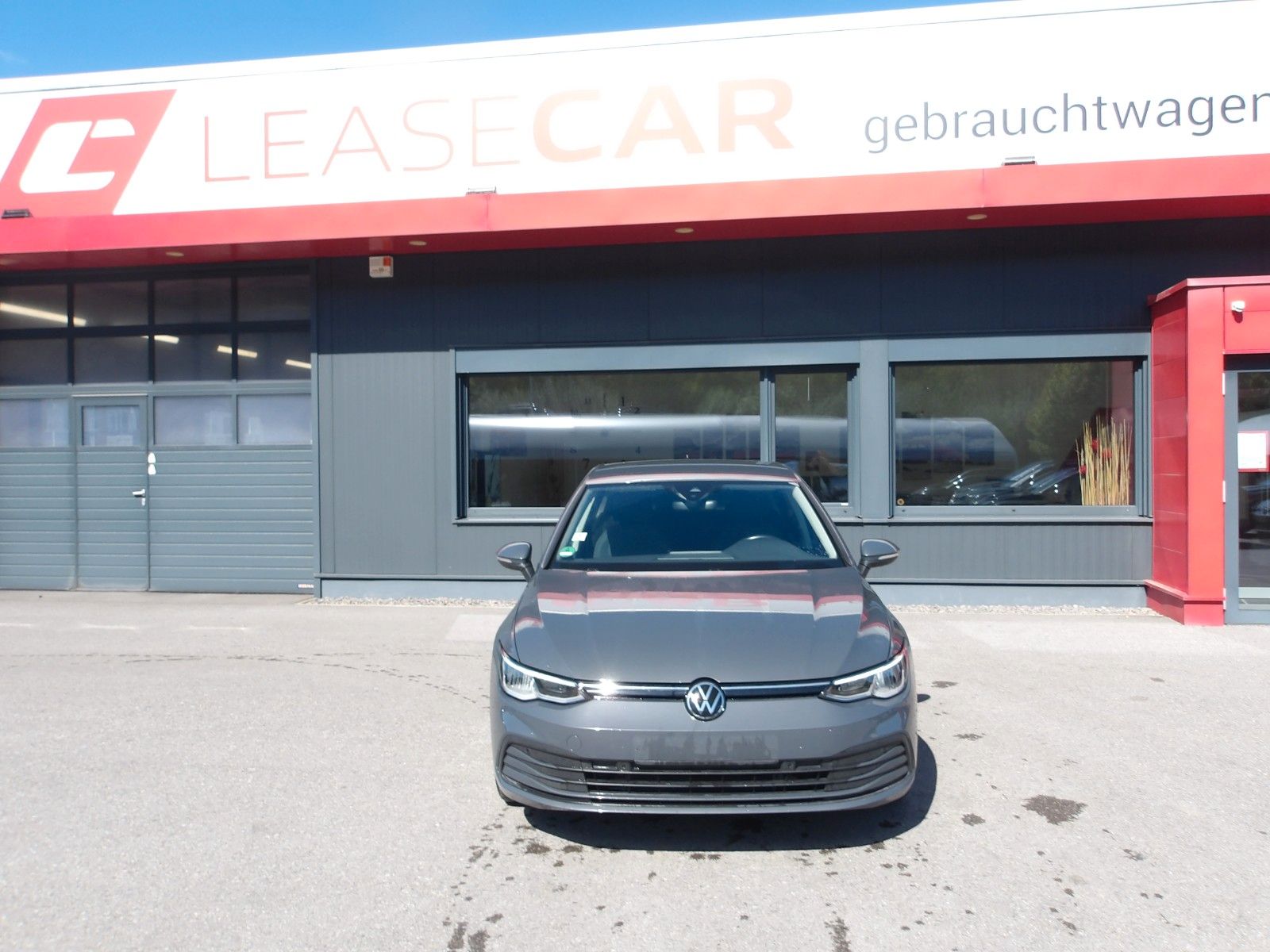 Volkswagen Golf VIII Lim. Life TDIDSG EXP € 14990.-- imagem 2
