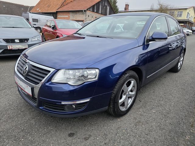 Volkswagen Passat Lim.Comfortline Bi-Xenon SHZ AHK PDZ Temp