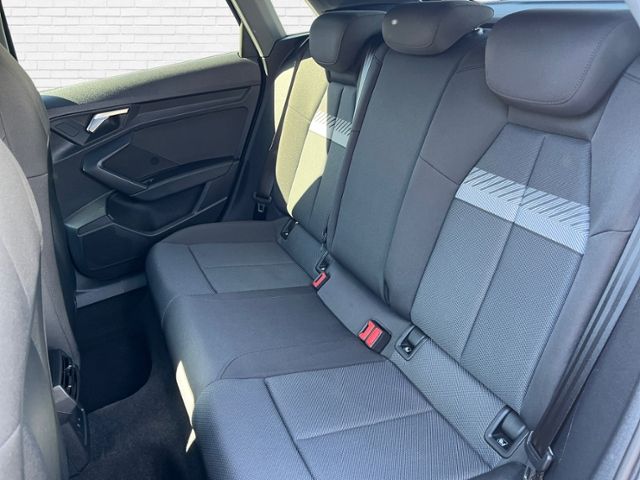 Fahrzeugabbildung Audi A3 Sportback 35 TDI S tronic KLIMA NAVI