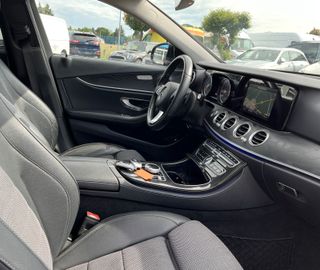 Mercedes E 220 - 10